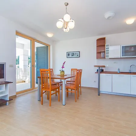 Villa Slano Apartments *